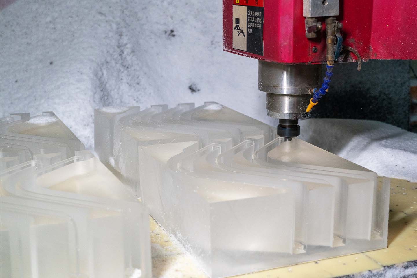 acrylic moulding manufacturing