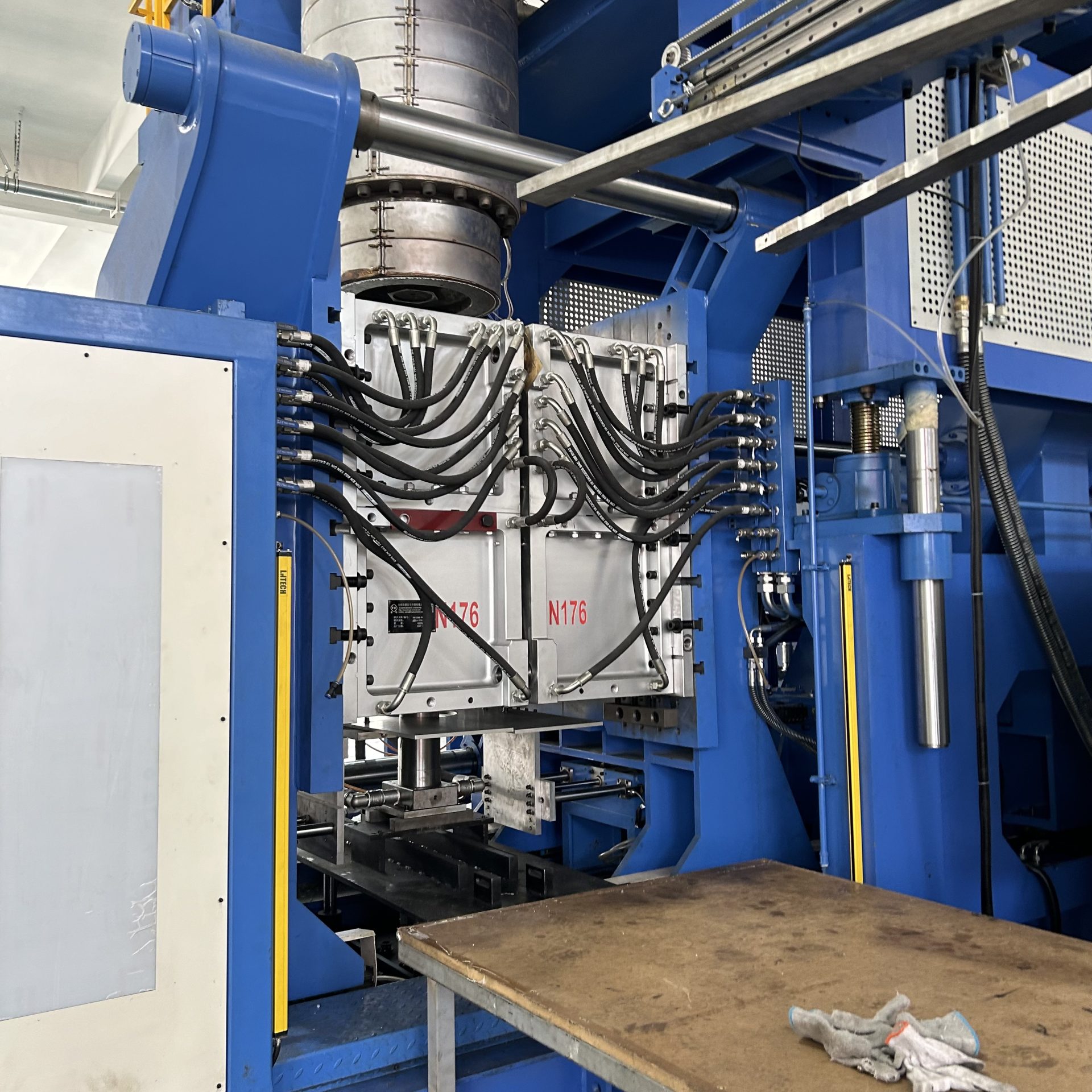 blow molding machine price manufacturing