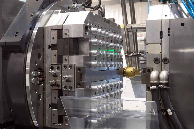 custom injection molded plastics manufacturing