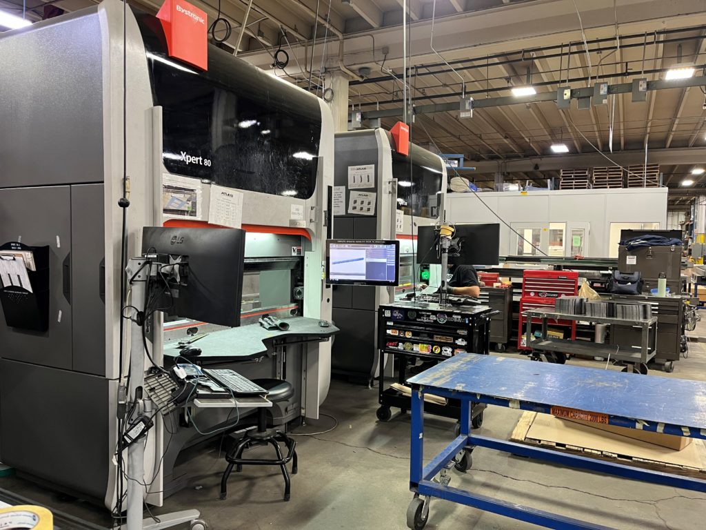 custom metal fabrications manufacturing