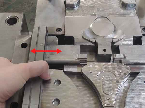 injection molding slider manufacturing