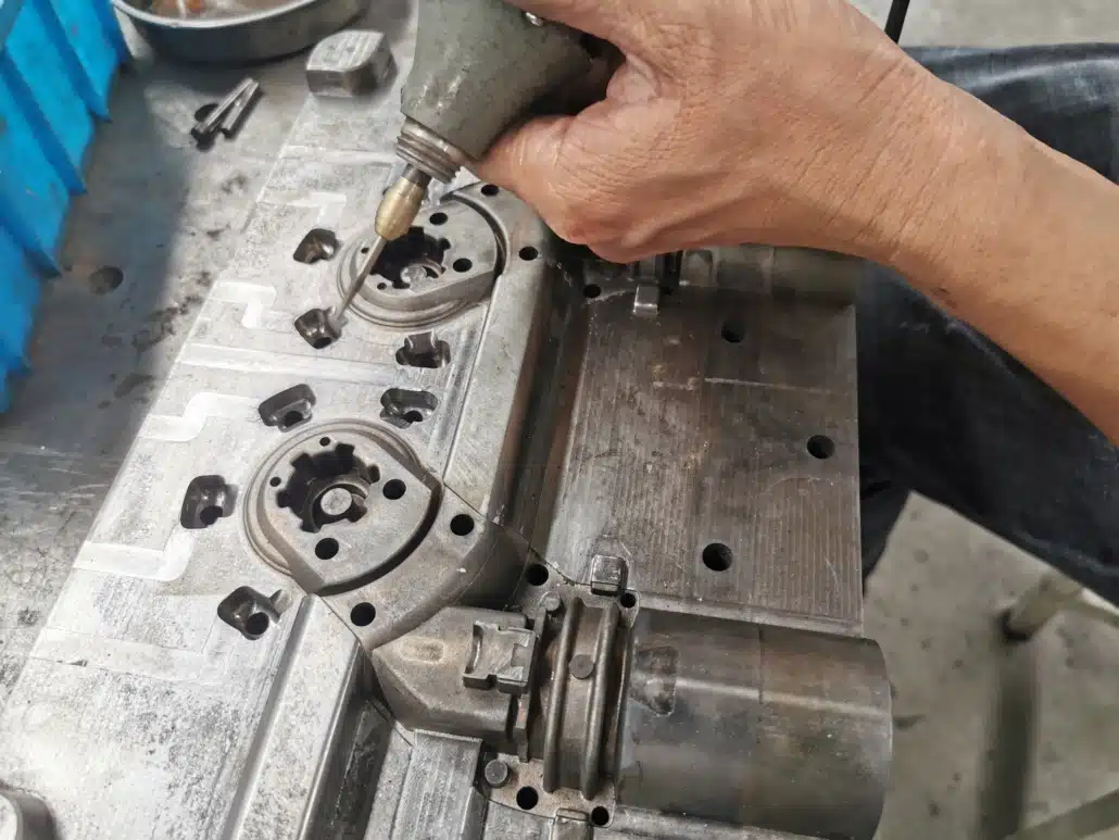 injection mould tools manufacturing