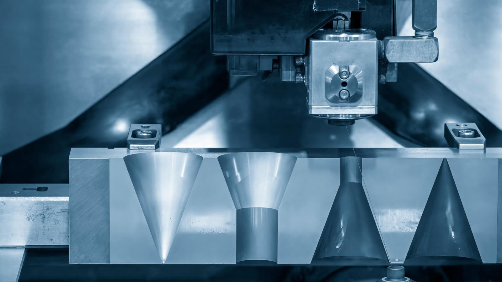 insert mold vs overmold manufacturing