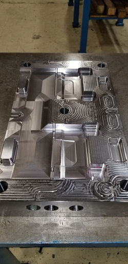 maple mold technologies manufacturing