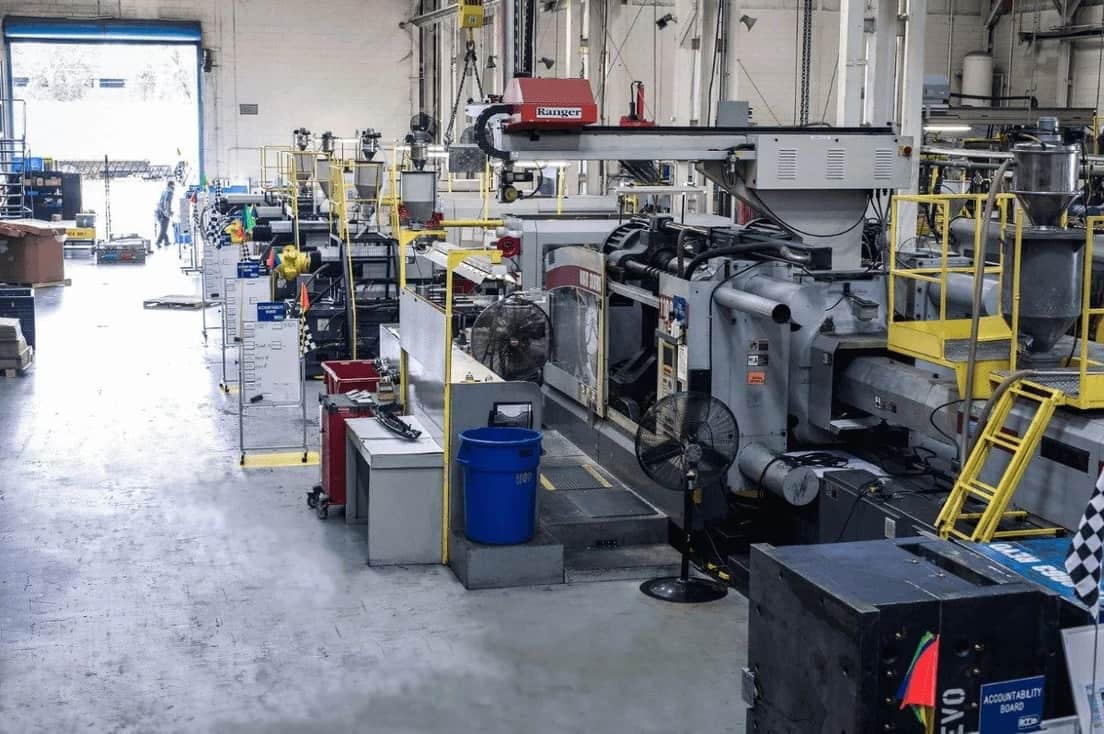 plastic injection mold retailer manufacturing